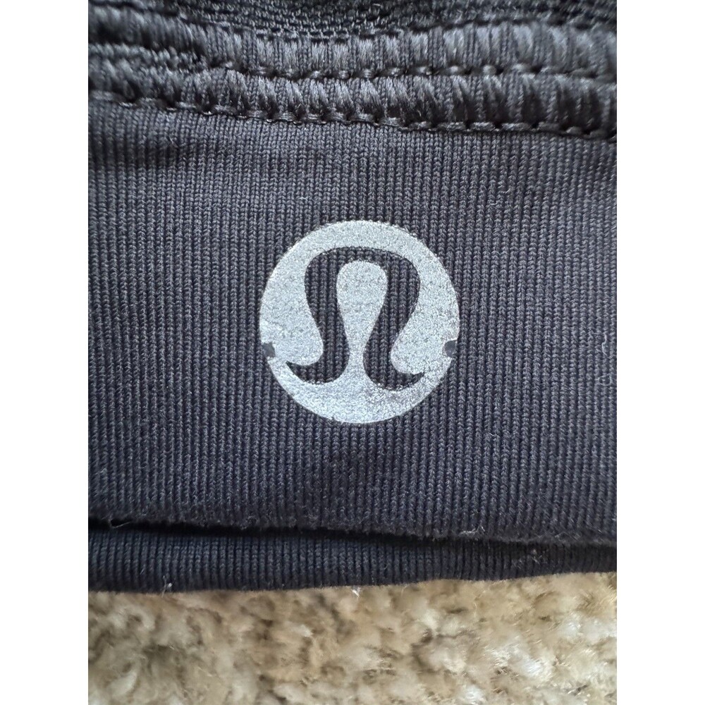 Lululemon Sports Bra Women 4 Black Stretch Criss Cross Strappy Yoga Gym Athletic - Picture 3 of 4
